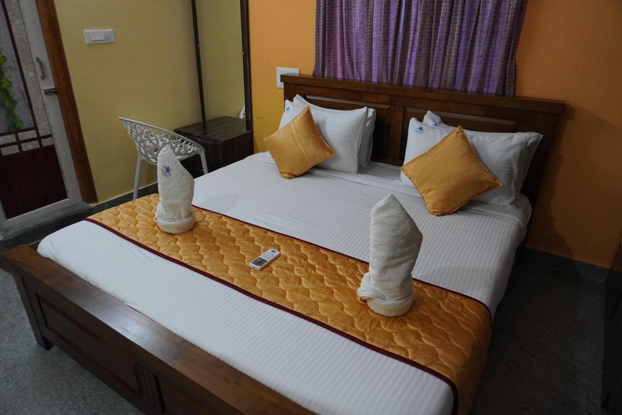 Tirumala Premium Home Stay Tirupati Esterno foto