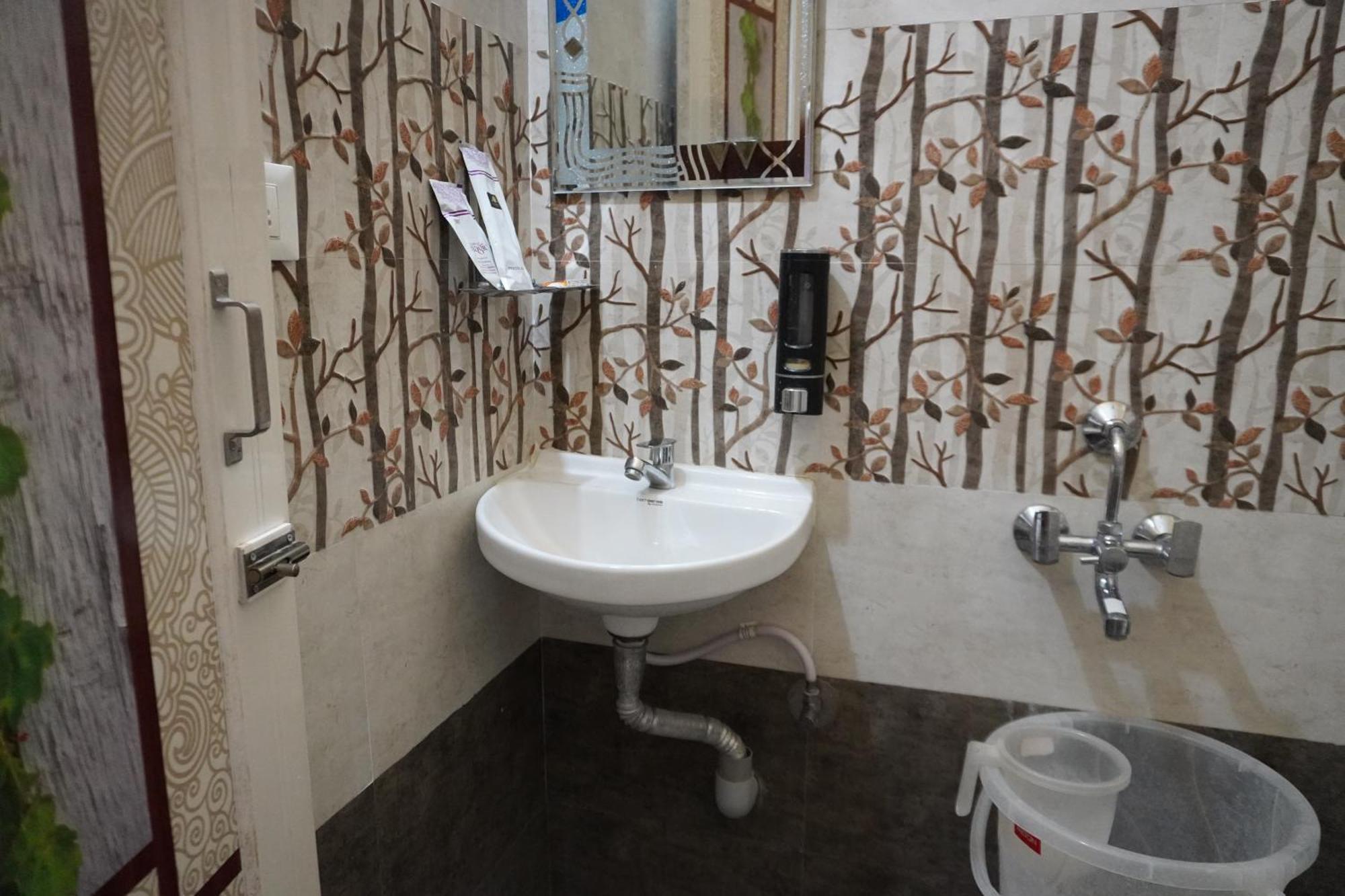 Tirumala Premium Home Stay Tirupati Esterno foto